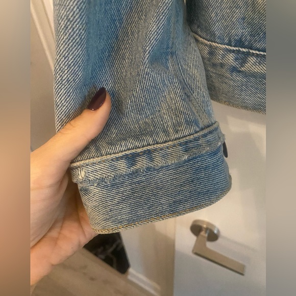 Levi’s 90s trucker Jean Jacket- size small - Picture 4 of 7